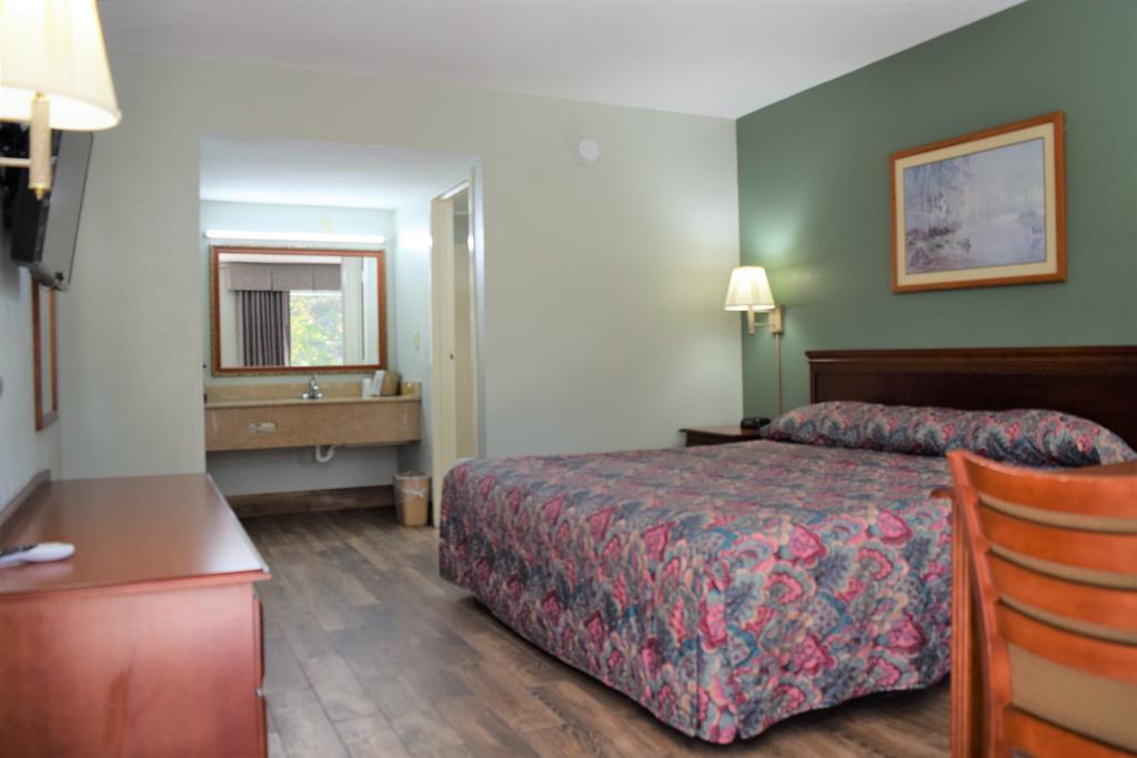 Liberty Inn Waynesboro Extérieur photo