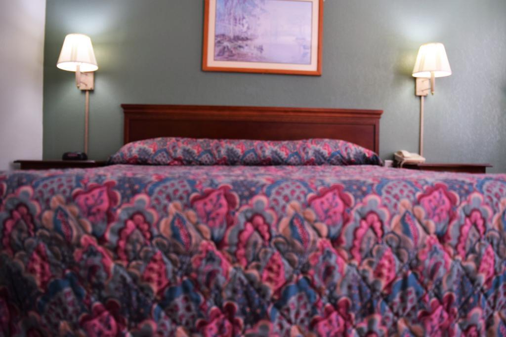 Liberty Inn Waynesboro Extérieur photo