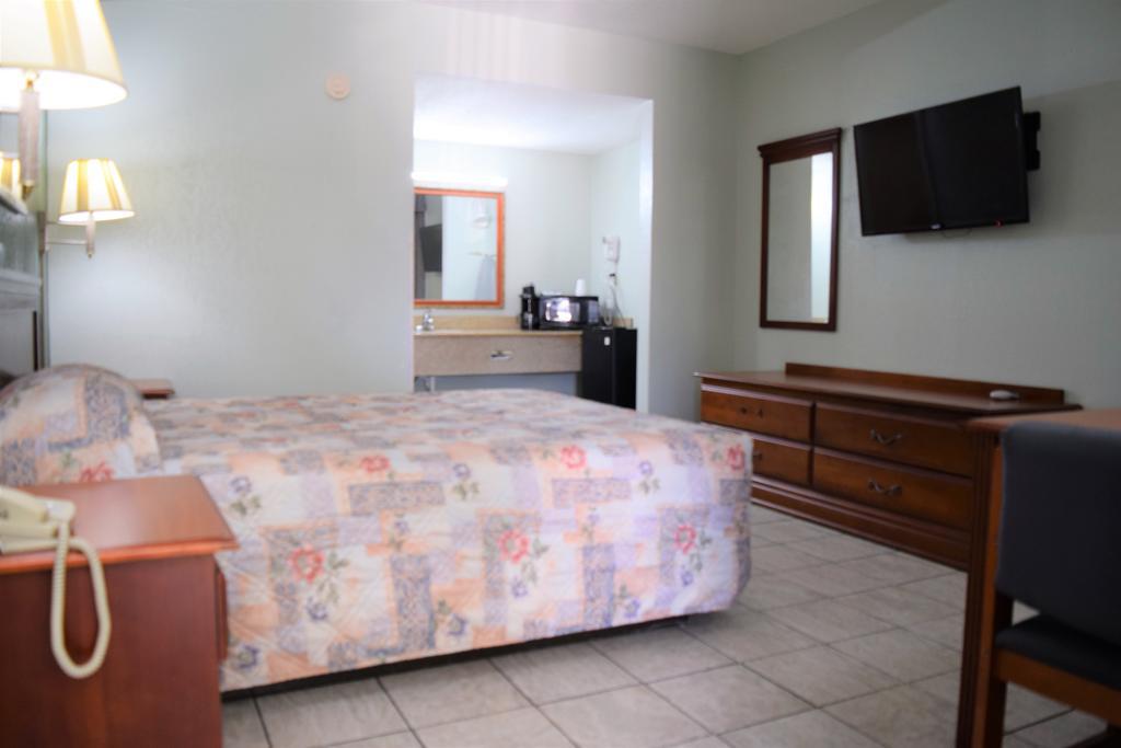 Liberty Inn Waynesboro Extérieur photo