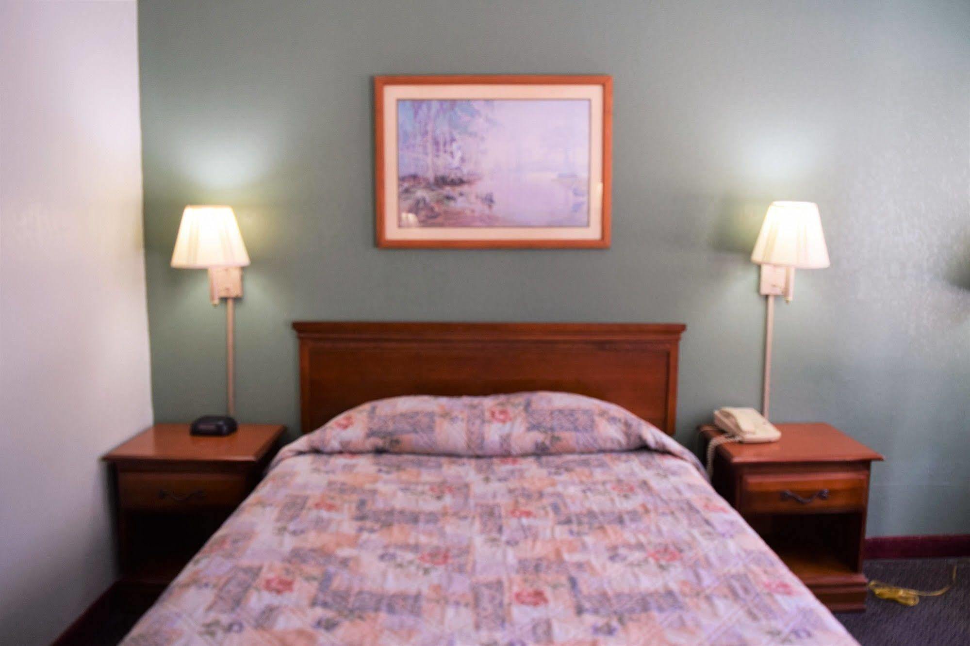 Liberty Inn Waynesboro Extérieur photo
