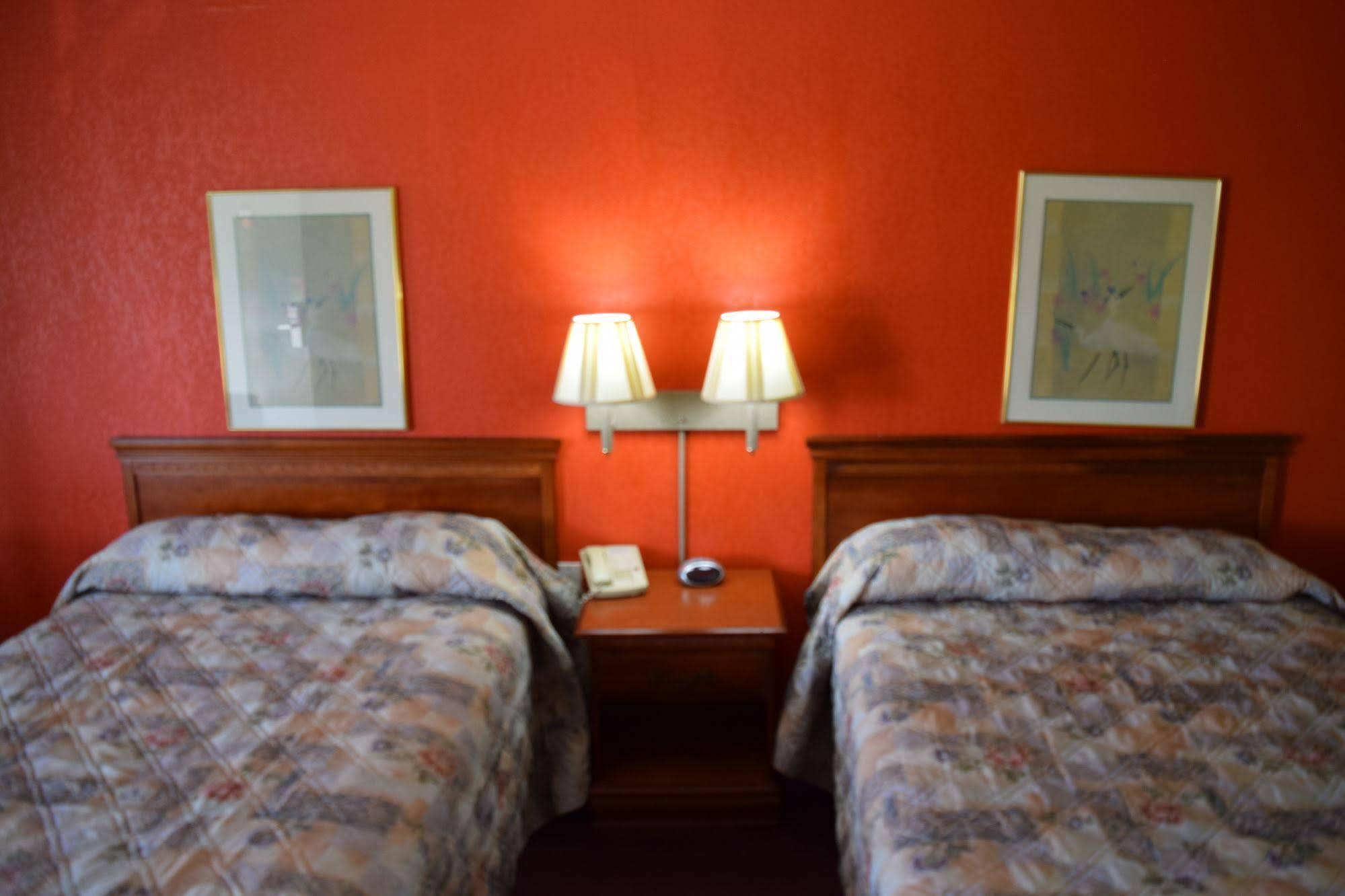 Liberty Inn Waynesboro Extérieur photo