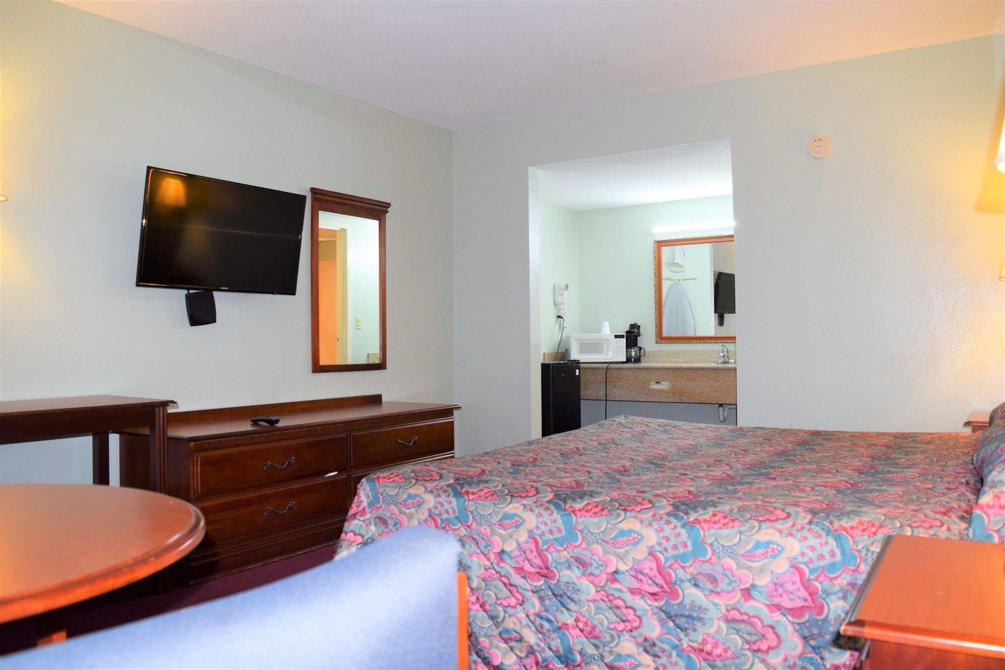 Liberty Inn Waynesboro Extérieur photo