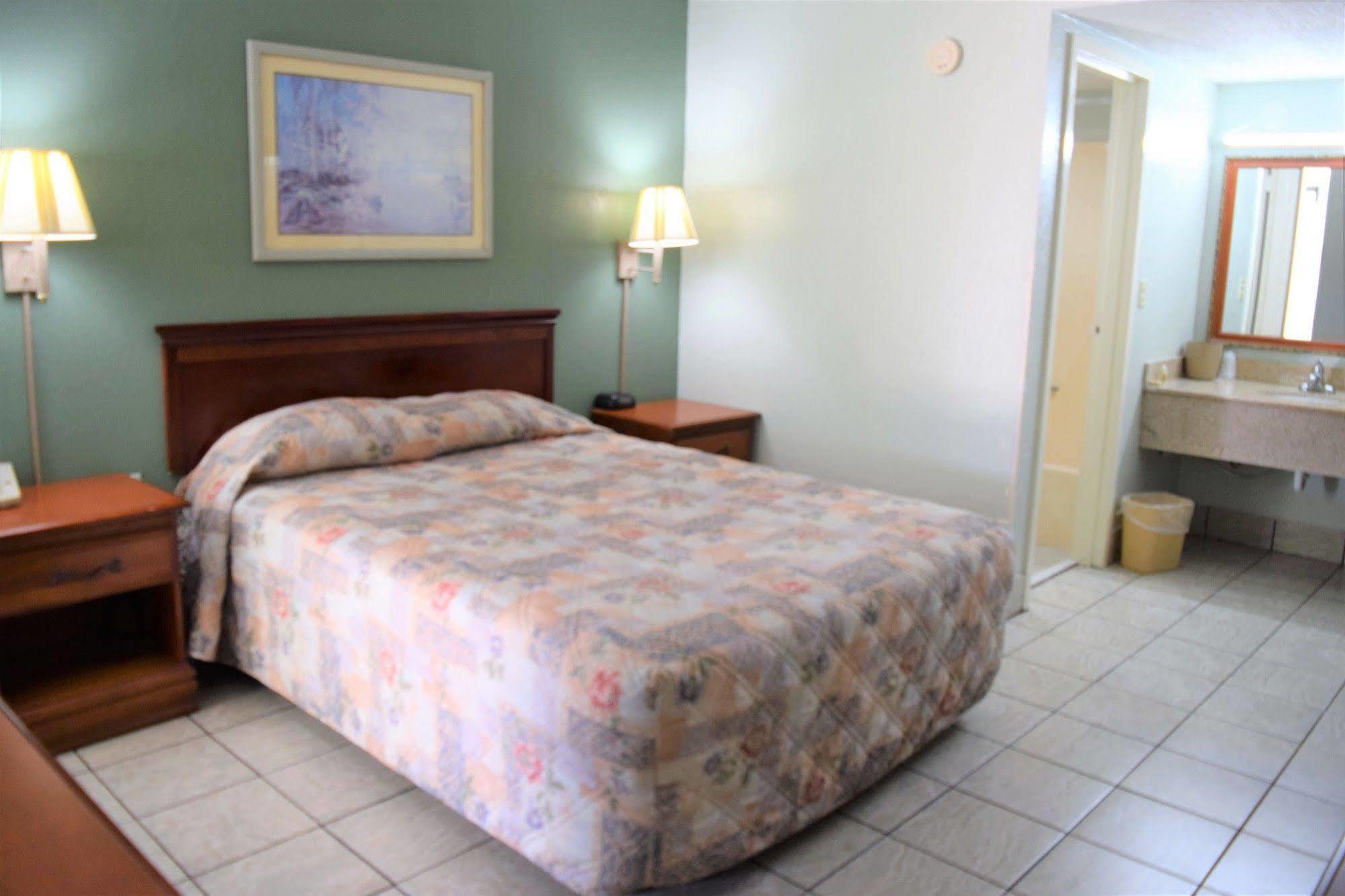 Liberty Inn Waynesboro Extérieur photo